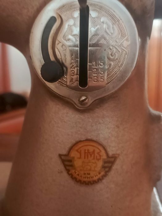 Швейная машинка зингер