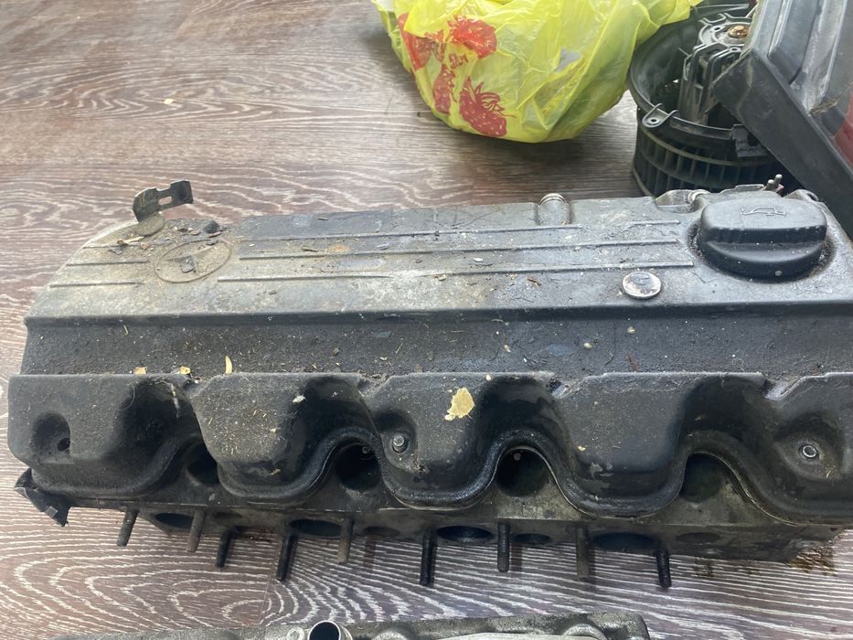 Запчасти на мерс 102 двигатель