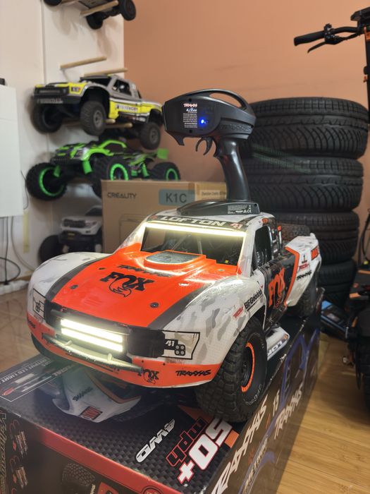 Automodel Traxxas UDR