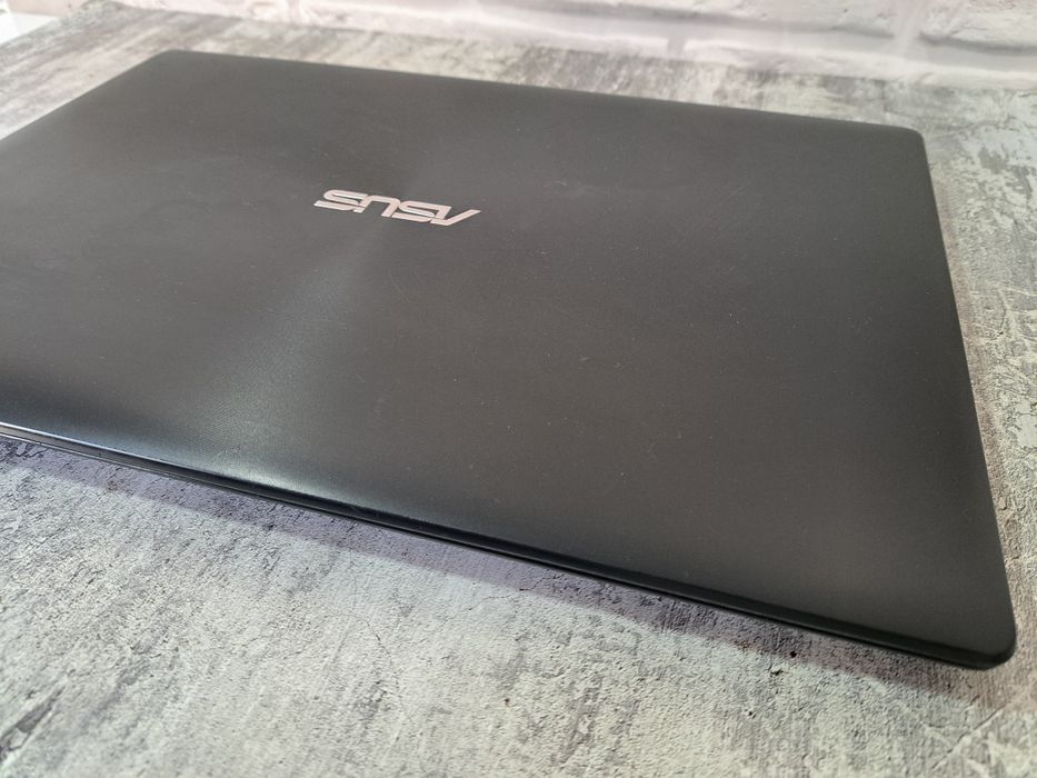 Продам ультрабук ASUS X553M (идеал)