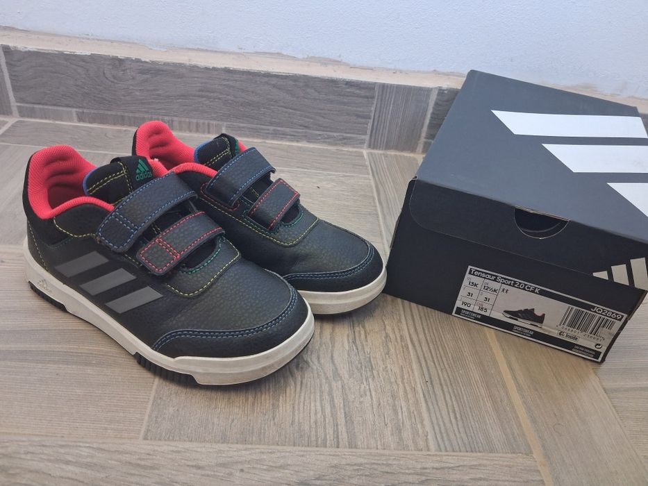 Маратонки Adidas за момче