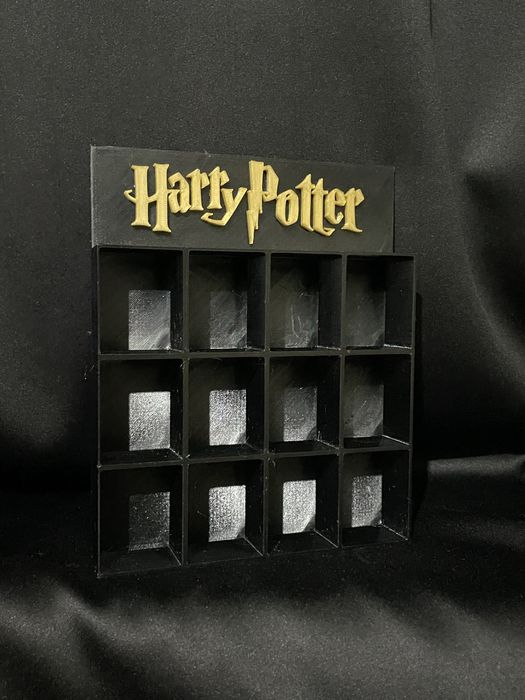 Стеллаж под коллекцию Гарри Поттер от киндер ждой