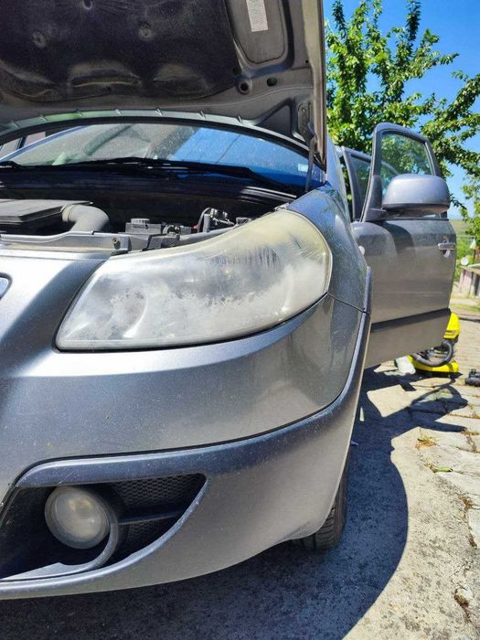 Полиране и пастиране на фарове и автомобили