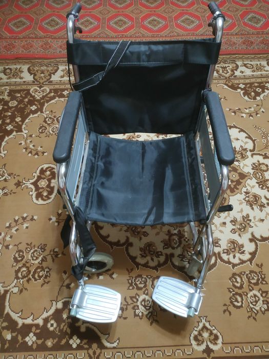 Инвалидная коляска срочно