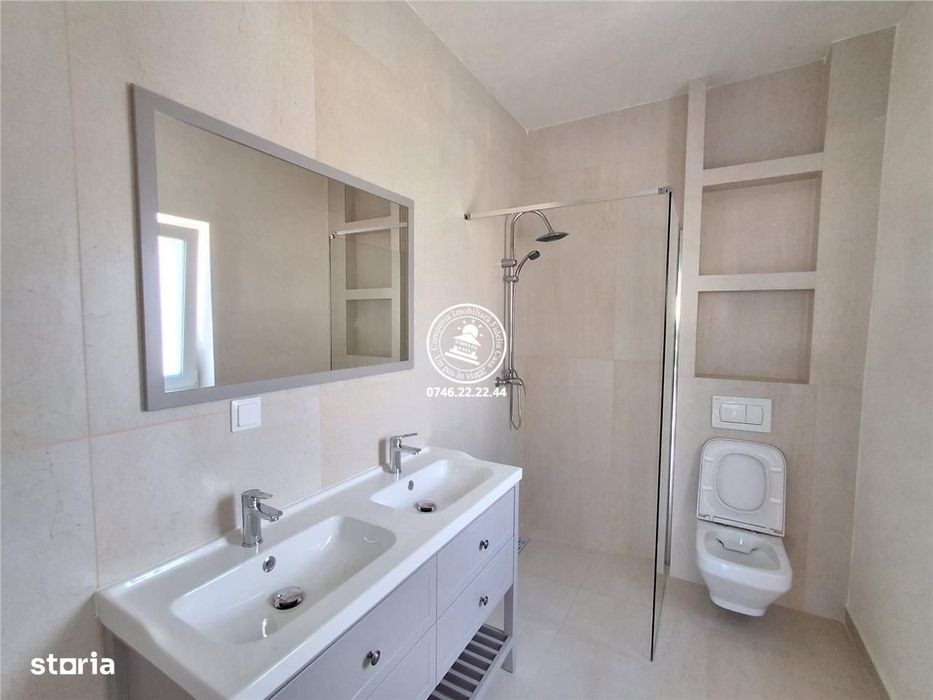 Vila  de vanzare  Rediu,