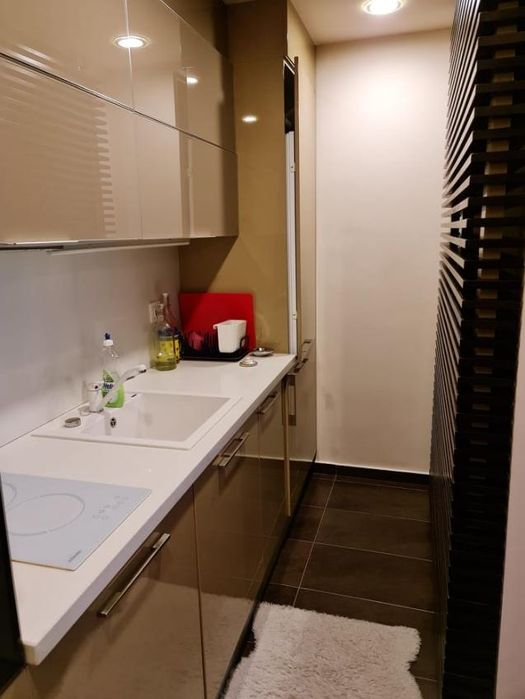 Дава се под наем Тристаен апартамент в София, Лозенец - 86 кв.м за 900 € - Снимка #2