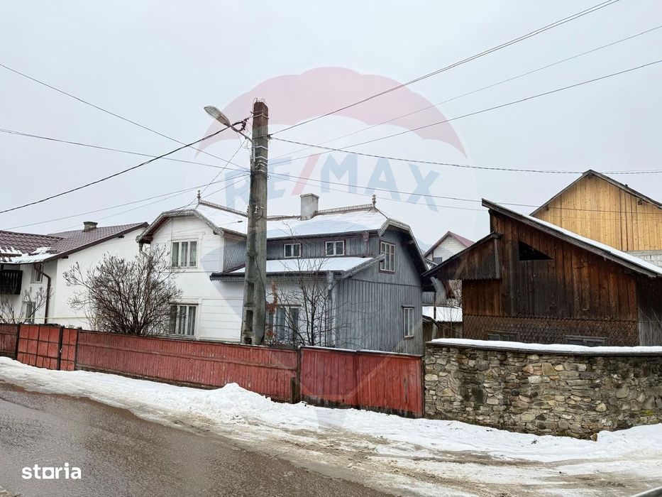 Casă cu Teren de Vânzare în Gura Humorului – strada Pajiștei