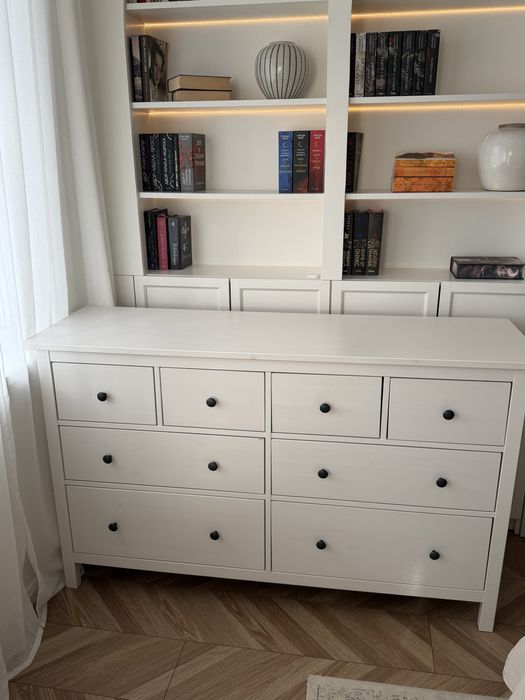 Скрин Iкea Hemnes 8 чекмеджета