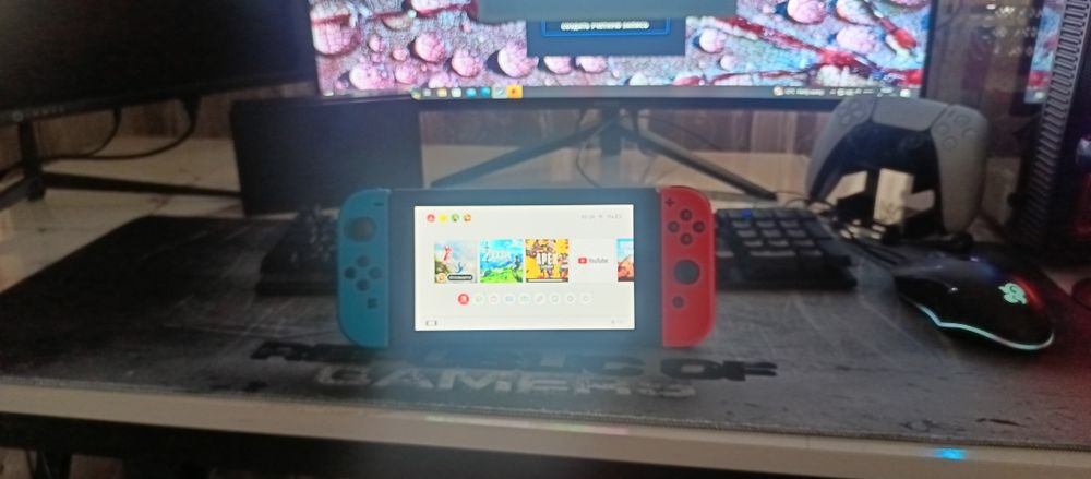 Nitendo switch top