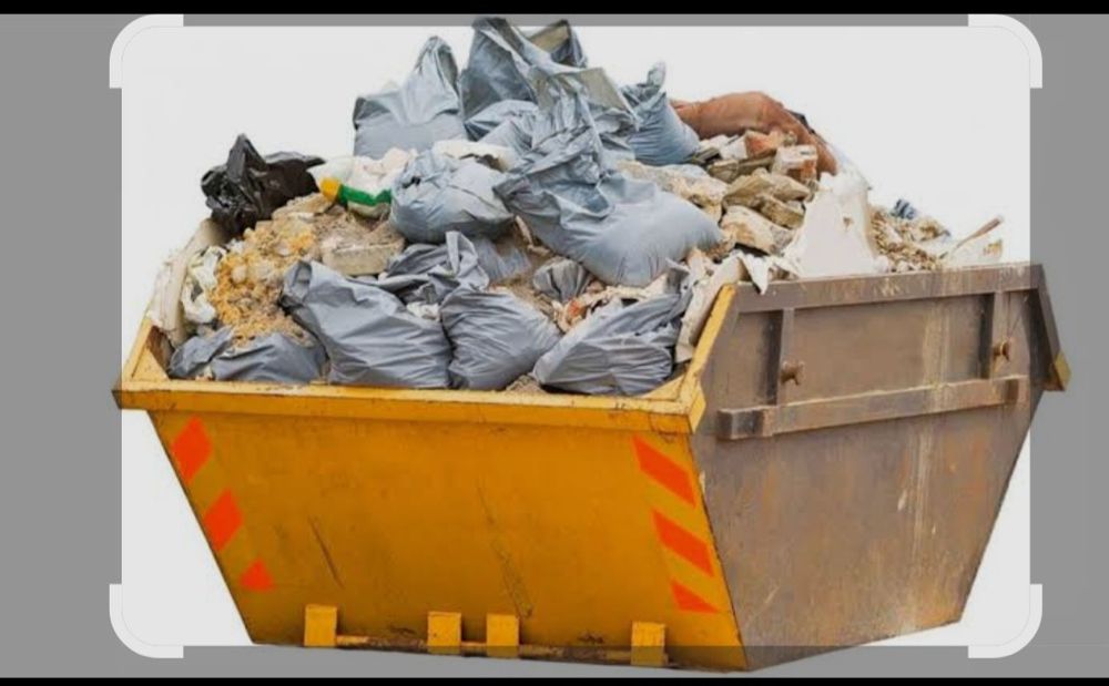 Facem curățenie garaje poduri apartamente lom Electrocasnice fiare vec