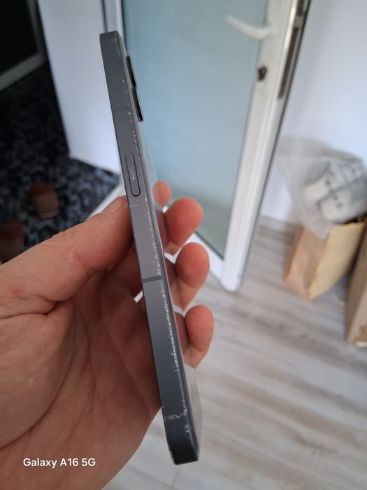 Nothing Phone (2) 12GB/256GB pt PIESE + Husa MagSafe & Cutie (Ecran Impecabil)