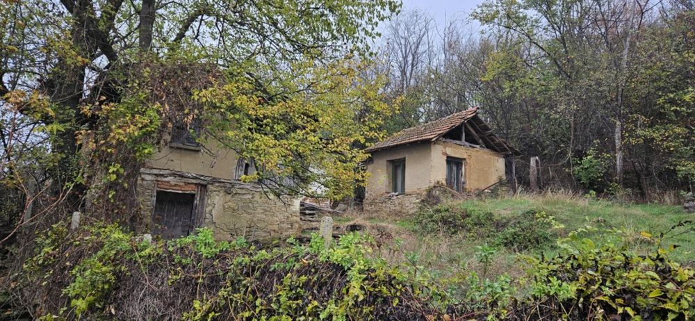 Продава се Къща в с. Пресяка, Област Ловеч - 60 кв.м за 170 €/кв.м - Снимка #1