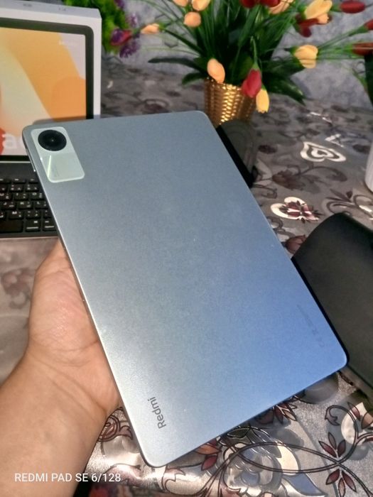 Планшет Redmi Pad SE