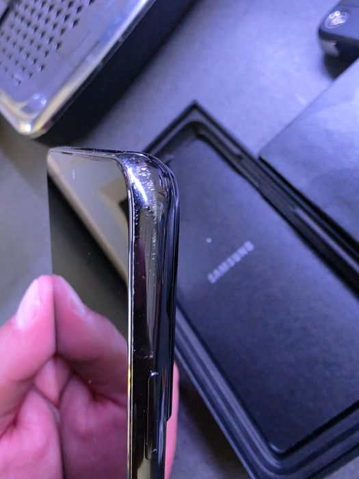 Samsung S22 negru 256gb  husa carbon