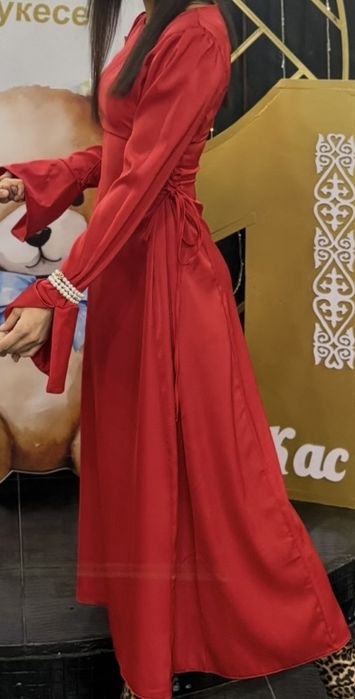 Продам женское платье