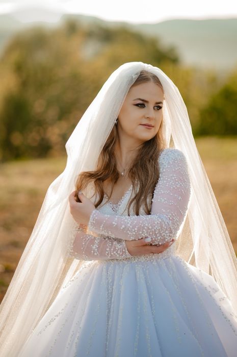 Vand rochie de mireasa