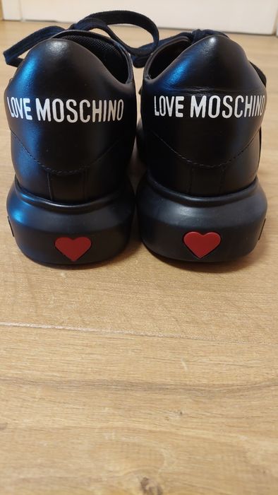 Love Moschino дамски кецове