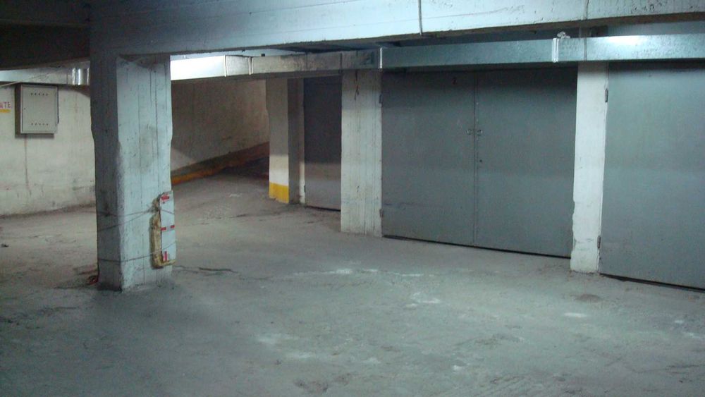 Дава се под наем Гараж / Паркомясто в София, Оборище - 16 кв.м за 127.5 € - Снимка #12