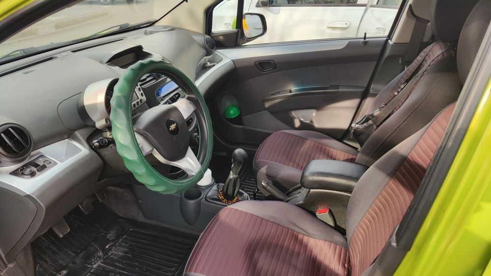 Chevrolet Spark 1.25 MT 2015
