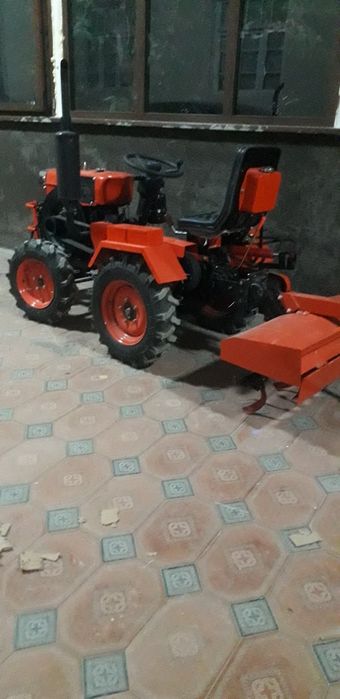 Mini traktir 1105 markalik