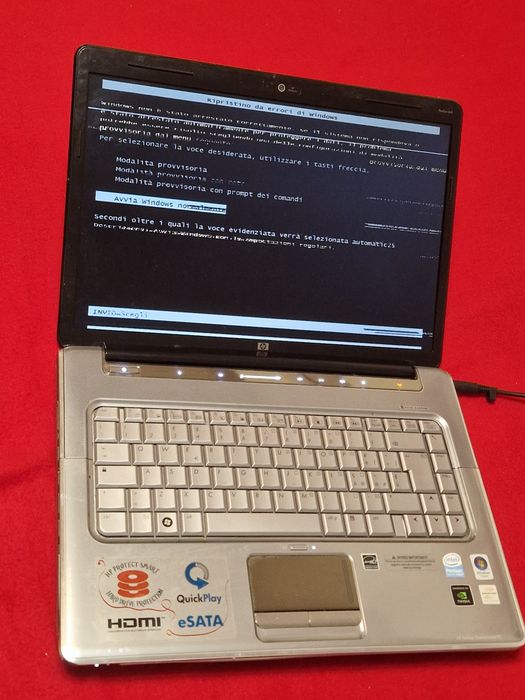 Laptop Hp cu probleme la display