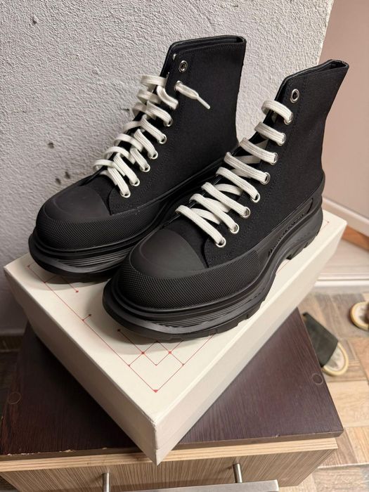 Alexander Mcqueen Tread Slick high