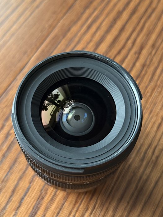 Tamron 20-40mm f2.8 для Sony E