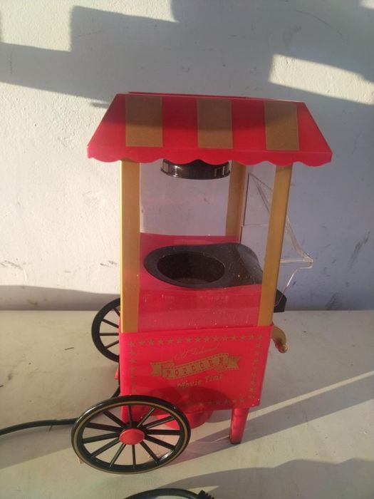 Нова мини ретро машина за пуканки
Кухненски мини уред за приготвяне на