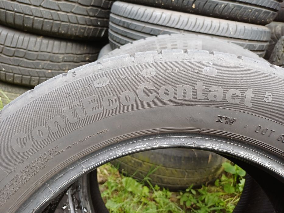 Vând 4 anvelope de vara 205 55 r16 CONTINENTAL  foarte bune