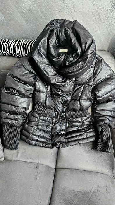 Pinko S/M оригинално с пух ново