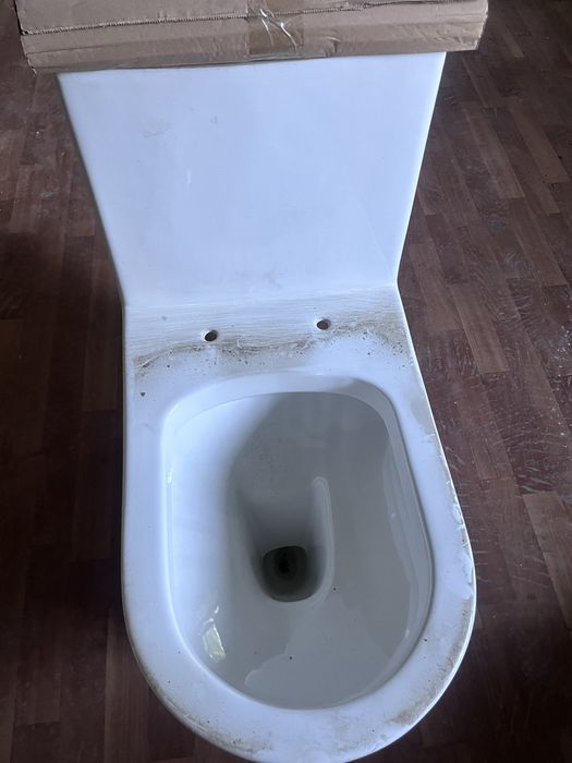 Продам новый унитаз