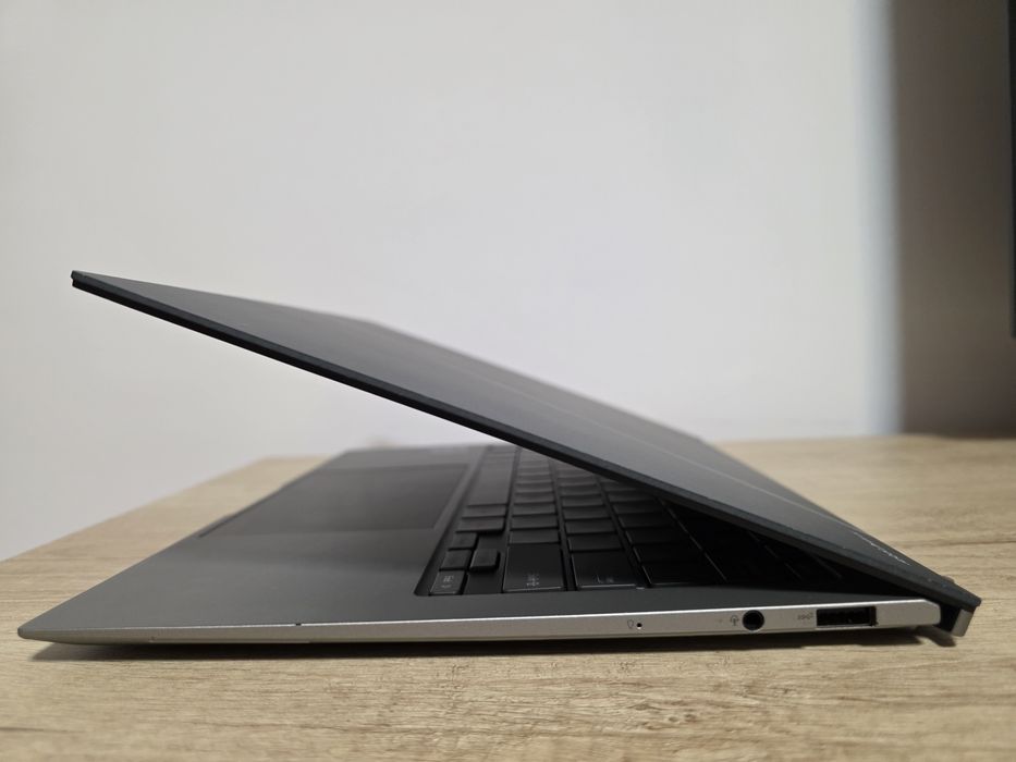 Laptop Assus Zenbook S13 OLED UX5304VA