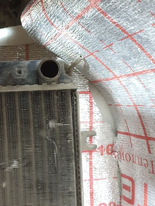 Радиатор на Лада калина б.у. нужен ремонт