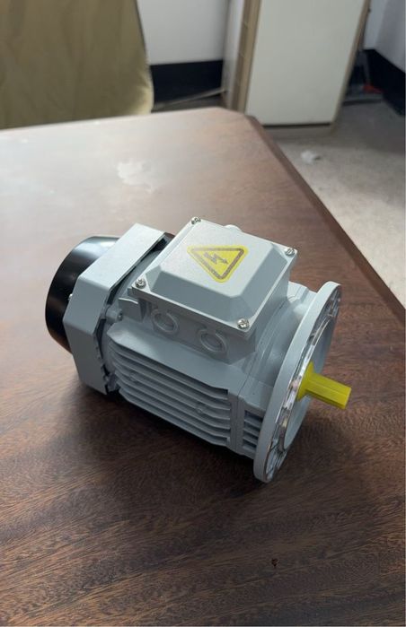 Мотор редуктор червяный