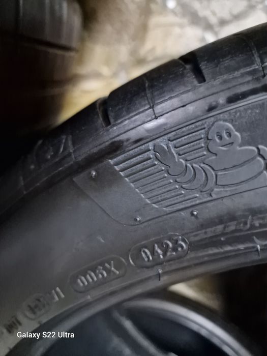 325 35 22 Michelin Pilot sport 4(114Y) топ състояние Замъка Ямбол