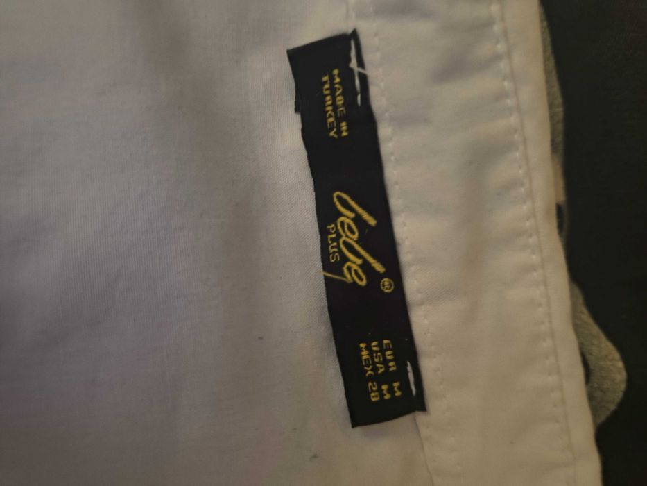 Бяла риза - тип туника и тюлено боди