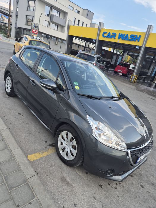 Peugeot 208 2015