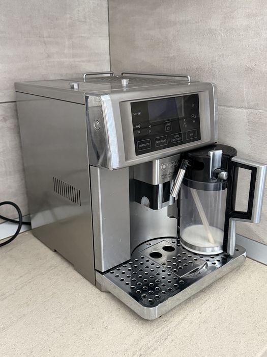Aparat Cafea DeLonghi Prima Dona Avant