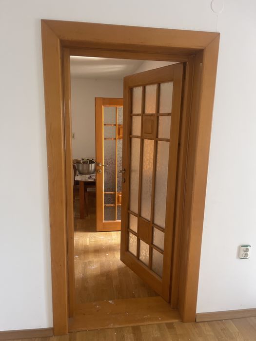 Usi interior lemn masiv