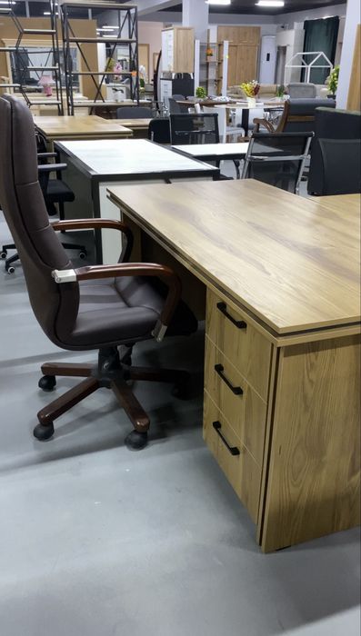 Офисный мебель Стол Шкаф Тумба Кресло Стул Диван Журнальный столик