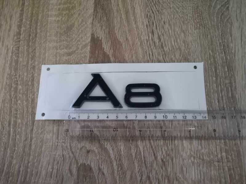черна емблема Audi A8