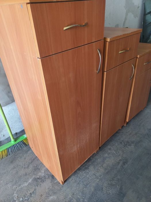 тумбочки 3 продам