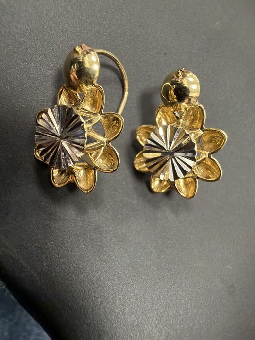 Златни обеци дамски