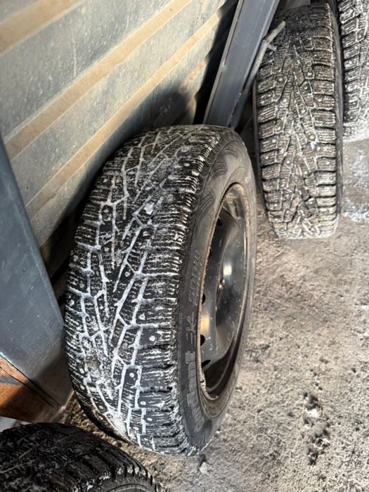 Продам шины с диском