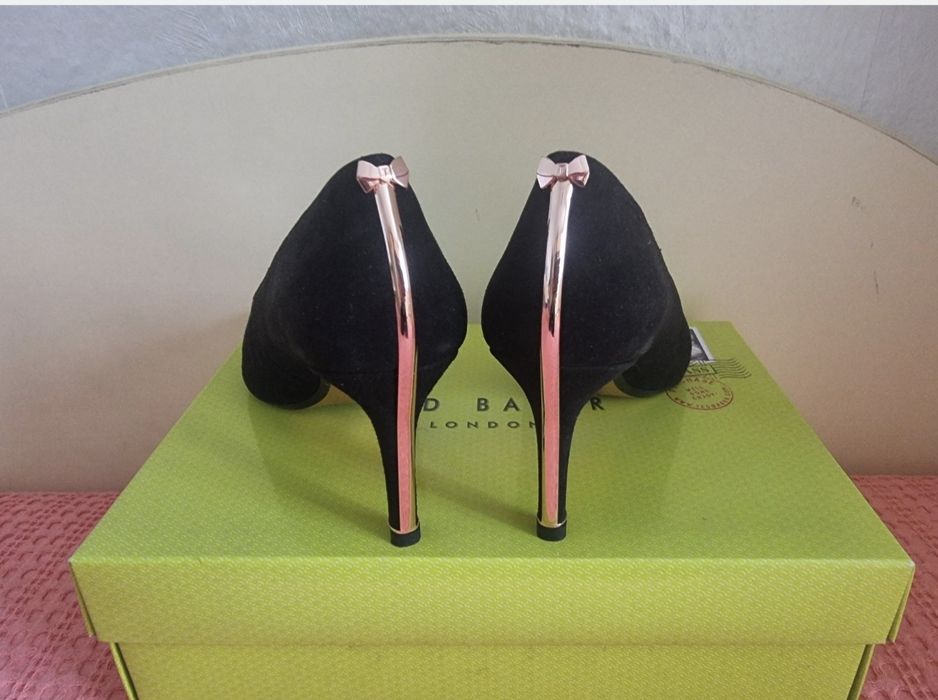 Обувки Ted Baker
