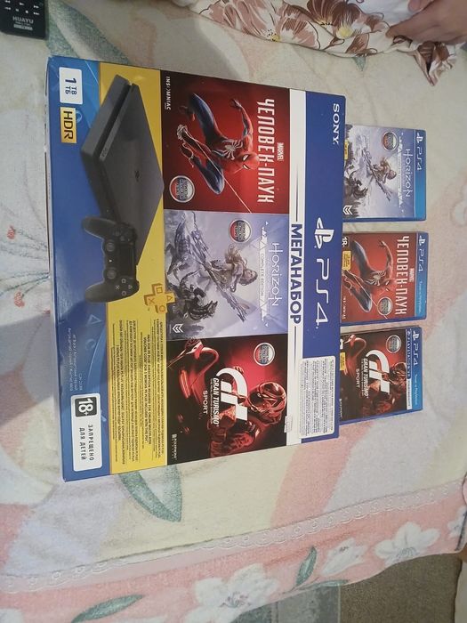 PS4 игровой приставка