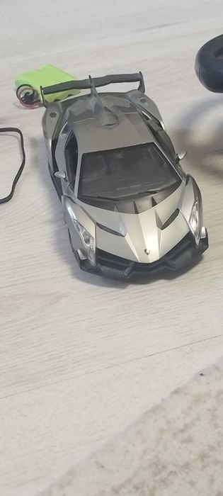 Mașinuța cu telecomanda 20 cm