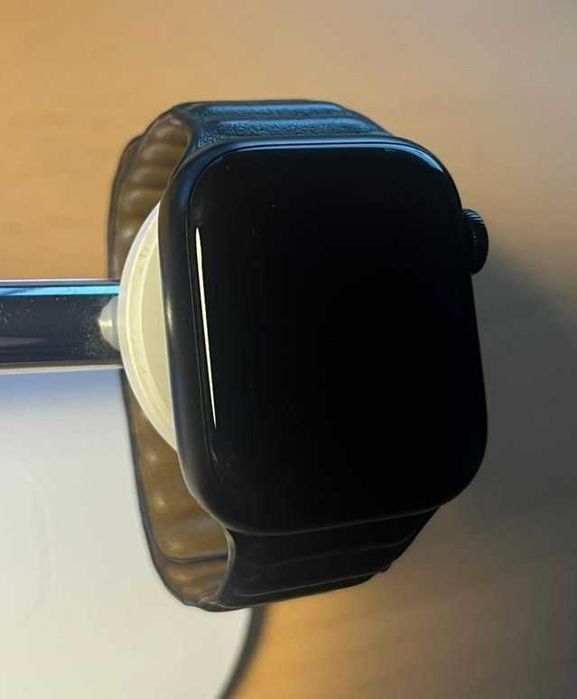 Apple Watch Series 7 41mm cu doua curele, GPS, WiFi