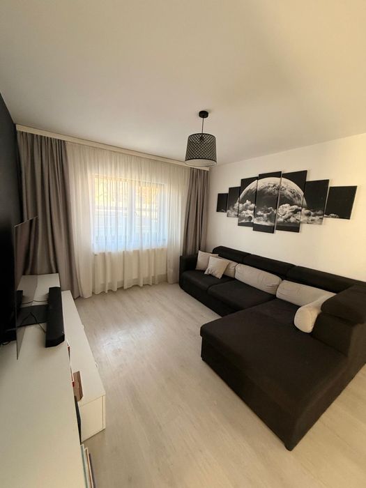 Casă modernă 4 camere, mobilată complet, fotovoltaice + recuperare căldură, teren 367 mp – Miroslava