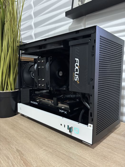 Геймърски компютър Ryzen 5 5600/RX6600/16 Ram/512 ssd/650W GOLD